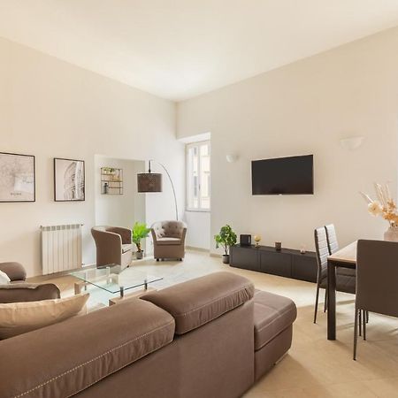 Residenza Piazza Di Spagna Apartment โรม ภายนอก รูปภาพ