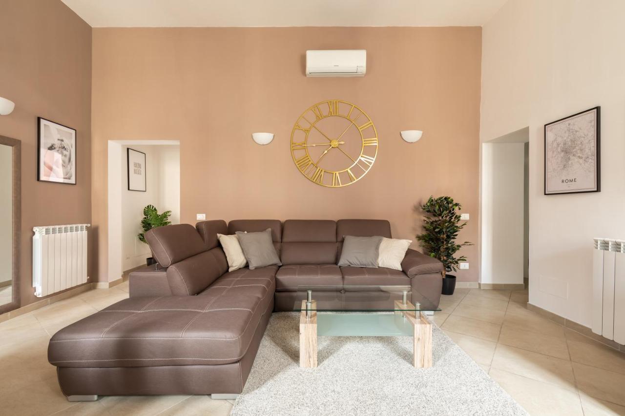 Residenza Piazza Di Spagna Apartment โรม ภายนอก รูปภาพ